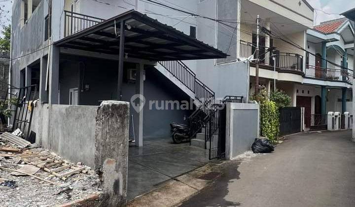 6 Pintu Tanah 105 Kodau Jatiwarna Square Pondok Melati, Bekasi 2