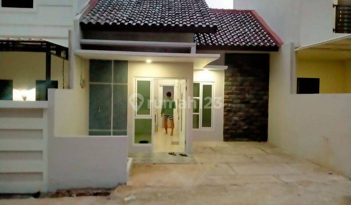 Rumah Cantik Baru SHM Jatirangga Jatisampurna, Bekasi 1