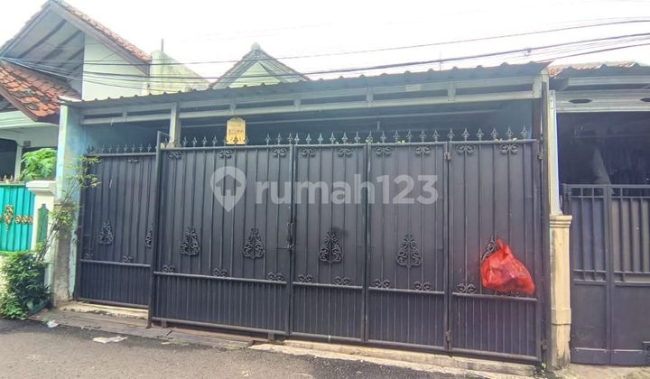 SHM House at Gandul Cinere Intersection, Depok 2