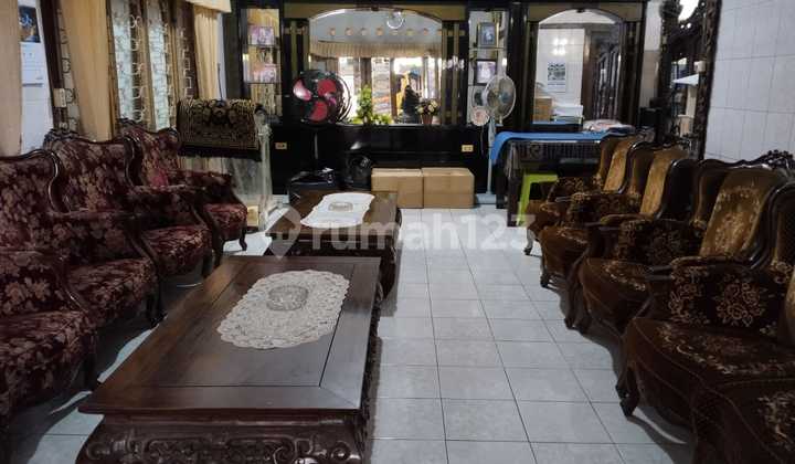 2-Story House in a Strategic Location Rawamangun 2-Story House in a Strategic Location Rawamangun