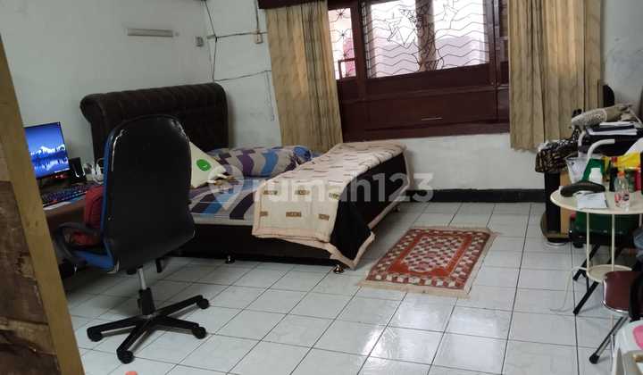 2-Story House in a Strategic Location Rawamangun 2-Story House in a Strategic Location Rawamangun