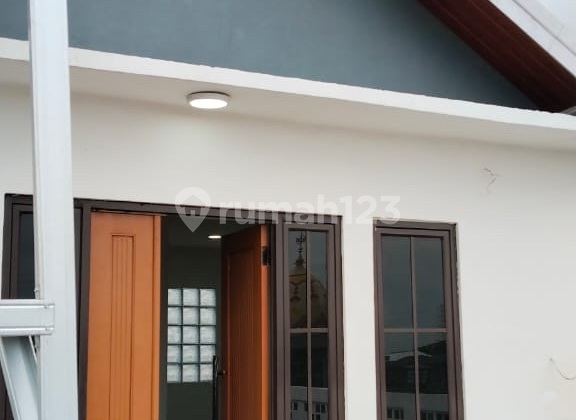 Rumah Brand New 2,5 Lantai Siap Huni di Pejuang