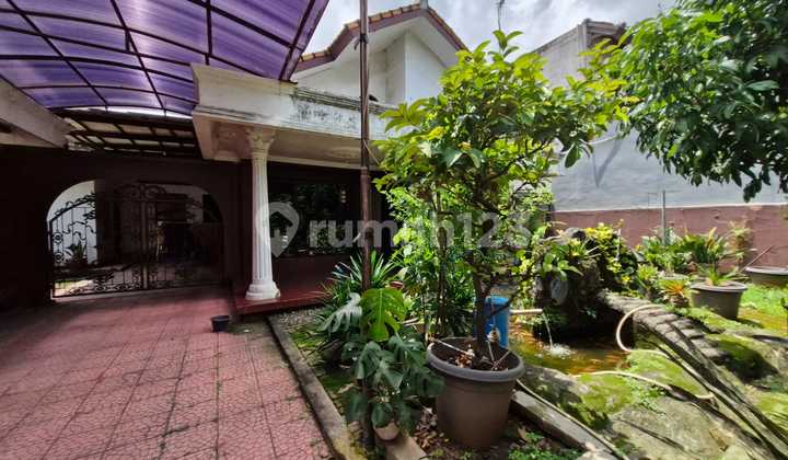 Rumah Pinggir Jalan Raya di Rawa Domba Duren Sawit Rumah Pinggir Jalan Raya di Rawa Domba Duren Sawit