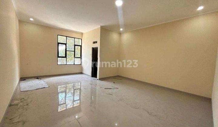 Dijual Ruko Baru 3 Lantai Luas 300m2, Siap Pakai Cocok Dijadikan Kantor Atau Tempat Usaha, Klinik, Showroom, Bank, di Buah Batu Bandung 2