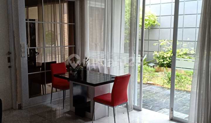 Dijual Rumah Full Furnished 2 Lantai Dalam Cluster Ada Fasilitas Kolam Renang Summarecon Bekasi