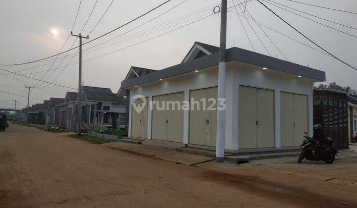 Dijual Tanah Dan Bangunan Lokasi Hook, Luas Tanah 90m2, Bisa Dijadikan Tempat Usaha Sekaligus Hunian, Cileungsi Bogor 1