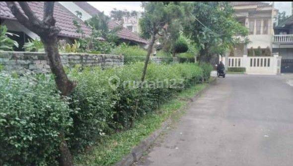 Dijual Rumah 2 Lantai , 3 Kamar Tidur, Luas Tanah 330 M2 di Duren Sawit Jakarta Timur 2