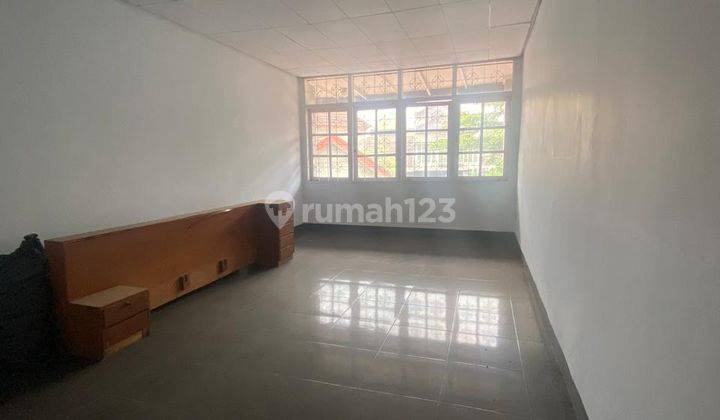 Dijual Rumah 2 Lantai Luas 200 M2 Siap Huni 4 Kamar Tidur Sukamiskin Bandung Timur 2