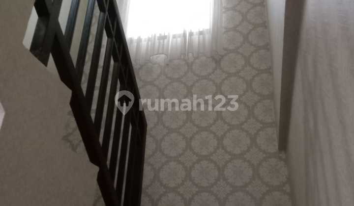 Dijual Rumah Furnished 3+1 Kamar Tidur, Luas 133 M2 Kelapa Dua, Tanggerang 2
