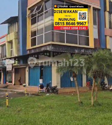 Disewakan Ruko Hook 3 Lantai Bisa Dijadikan Kantor Atau Resto, Parkir Luas Akses Langsung Tol Tambun, 800 Meter Dari Mall Grand Wisata Bekasi