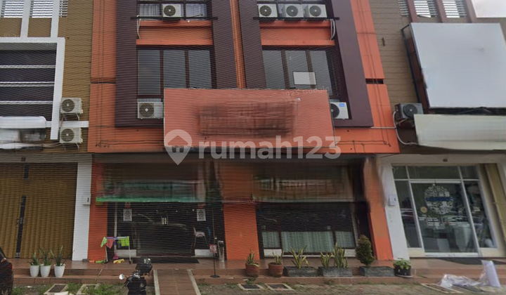 Disewakan Ruko Grand Wisata Gandeng 3 Lantai, Luas Bangunan 426m2, Parkir Luas, 50m dari Mall Living World Grand Wisata Bekasi 1