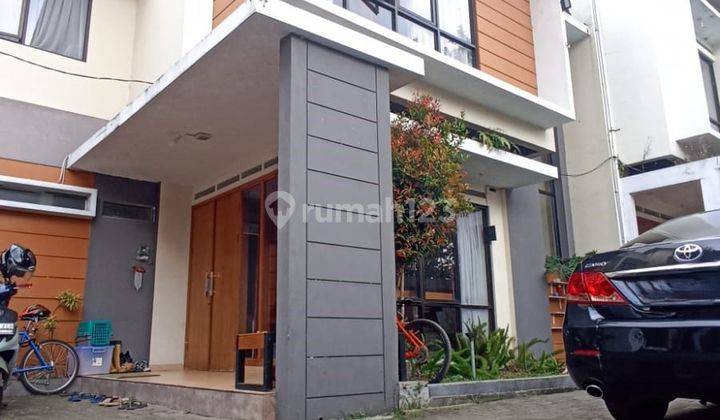 Dijual Rumah 2,5 Lantai Lembang Kota Luas 200m2, 4+1 Kamar Tidur Semi Furnished Cocok Dijadikan Hunian Atau Villa, Hanya 4 Menit Ke Farm House Susu Lembang, The Great Asia Afrika Lembang Bandung 1