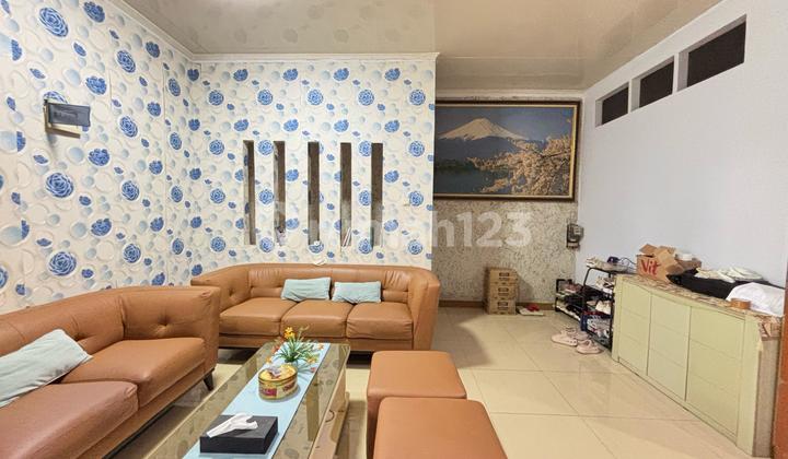 For Sale: Grand Wisata Ready-to-Live-In 2-Story House with Main Park View, 4 Bedrooms, 200m² Area, Direct Toll Access to Tambun only 300m away, Eligible for Mortgage, Grand Wisata, Bekasi.