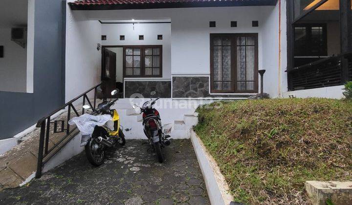 Disewakan Rumah 1 Lantai Luas Tanah 100m2, 2 Kamar Tidur dalam Cluster One Gate Security System, Fasilitas Taman Bermain, Kolam Renang dekat Arcamanik Mandalajati Bandung Timur 1