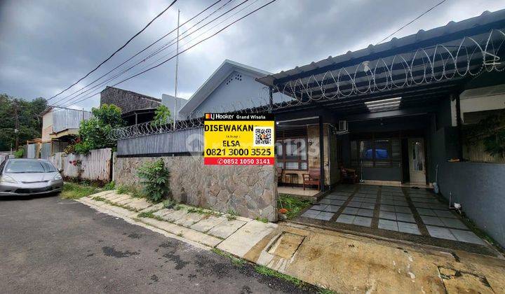 Disewakan Rumah 1 Lantai Luas 200m2, 4 Kamar Tidur Semi Furnished Siap Huni, Cocok Dijadikan Hunian Atau Kost2an Bersama, Dekat Rsup Hasan Sadikin, 600 Meter Dari Mall Pvj, Gerbang Tol Pasteur Bandung 1