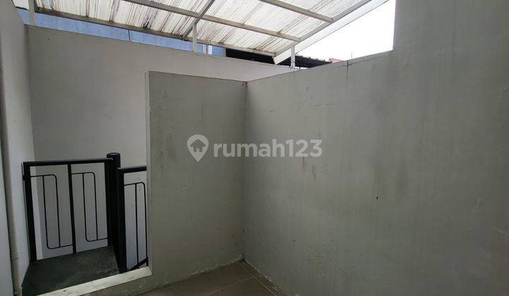 Disewakan Rumah 2 Lantai Luas 126m2, 4 Kamar Tidur Semi Furnished Siap Huni Dalam Cluster Keamanan 24 Jam, One Gate Security System, Antapani Bandung 2