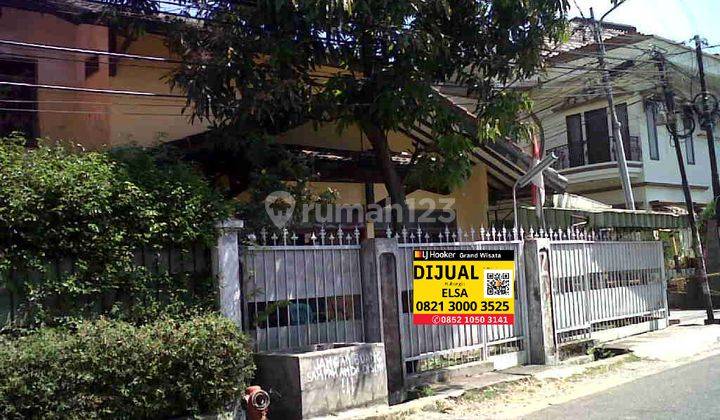 Dijual Rumah 2 Lantai Luas 318 m2 Kamar 6 hanya 800 Meter menuju Gerbang Tol Buah Batu, Komplek Buah Batu Indah Raya, Bandung Barat 2