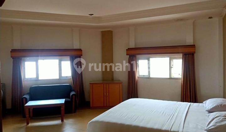 For Sale: Exclusive Boarding House or Condotel and a 3-Story Shop House with a 618m2 Area, featuring 16+2 Fully Furnished Bedrooms Ready for Use, in a Commercial Area, near Shopping Centers and Culinary Spots in Antapani, Bandung. 2