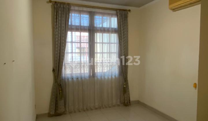 Dijual Rumah di Rawalumbu, Luas 156m2, 5+2 Kamar Tidur, 4 Km dari Gerbang Tol Bekasi Timur 2