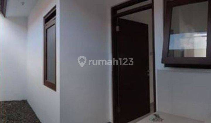 Disewakan Rumah 1 Lantai Luas 110m2, 4 Tidur dalam Cluster, One Gate System, Keamanan 24 Jam, hanya 15 menit menuju Mall Summarecon, Stasiun Kereta Cepat Whoosh Tegalluar, Soekarno-Hatta Bandung 2