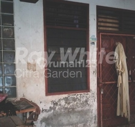 "Jual Rumah di Pisangan Baru, Matraman: Lokasi Super Strategis, Harga Terbaik!"