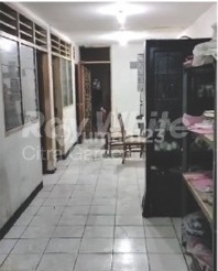 "For Sale: House in Pisangan Baru, Matraman: Super Strategic Location, Best Price!" 2