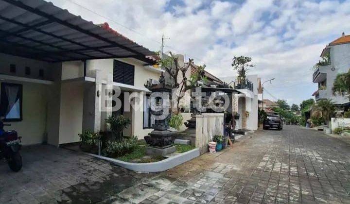 Rumah satu lantai terawat di jln gunung salak 1