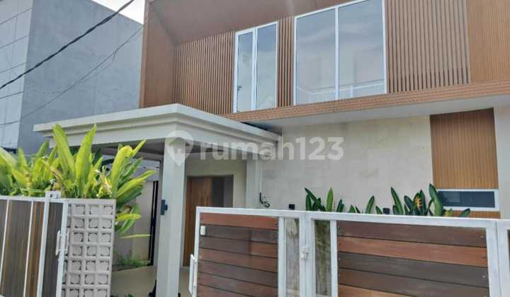 Villa Mewah dengan View Persawahan di Canggu Siap Huni Bebas Bnjir
