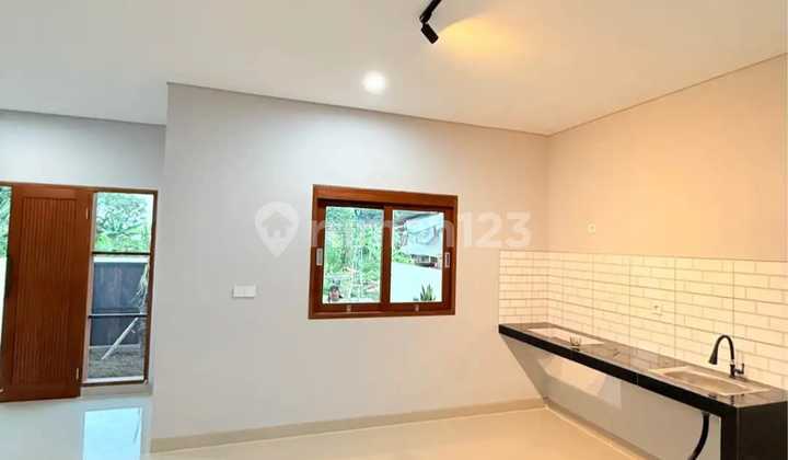 New Modern Exclusive Minimalist Ready-to-Occupy House in Dalung 2