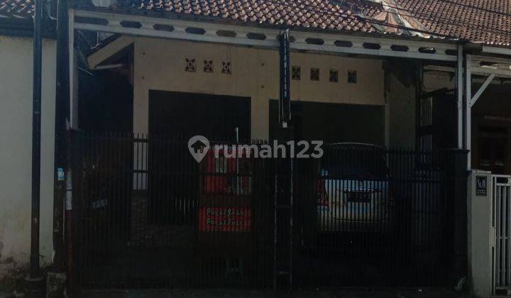  Rumah Bagus SHM - Sertifikat Hak Milik di Jalan cipadung, Sumedang Utara 1