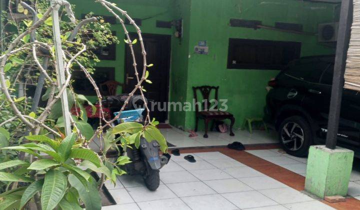  Rumah Unfurnished Butuh Renovasi SHM - Sertifikat Hak Milik di Pancoran 1