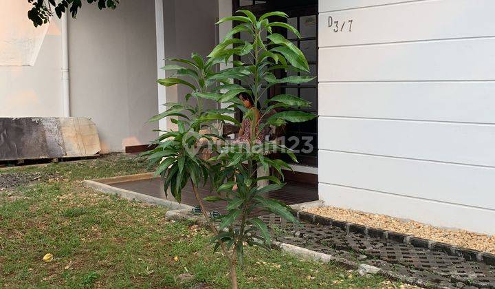  Rumah Semi Furnished Bagus SHM - Sertifikat Hak Milik di Pondok Gede