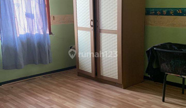  Rumah 3 Lantai Semi Furnished Bagus SHM - Sertifikat Hak Milik di Cinere 2