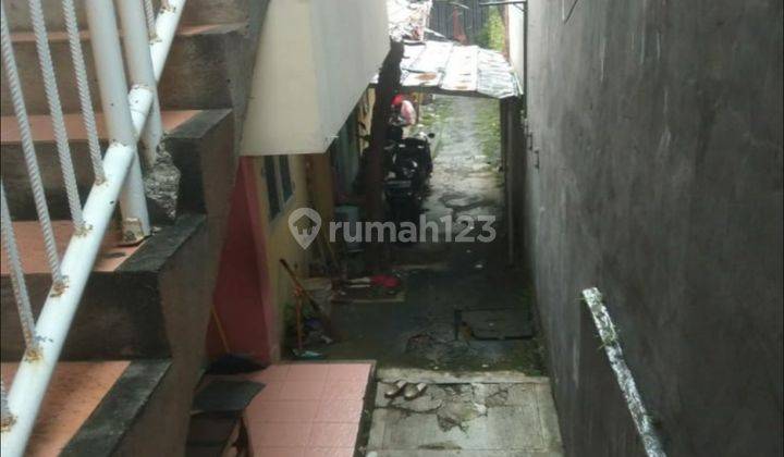  Rumah Semi Furnished Bagus SHM - Sertifikat Hak Milik di Radio Dalam 1