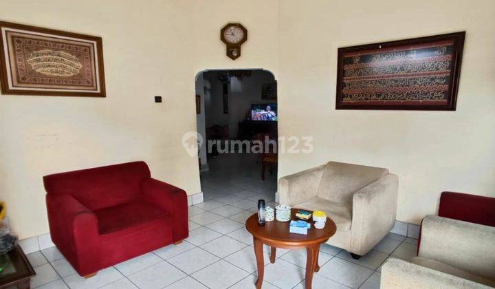  Rumah Semi Furnished Bagus SHM - Sertifikat Hak Milik di Jatiwaringin 2