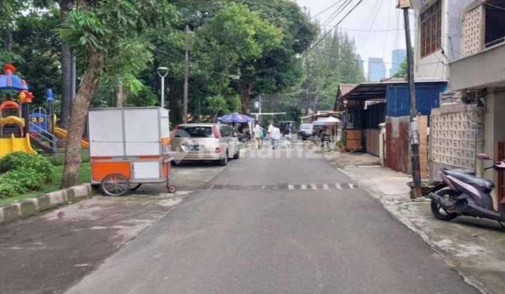  Rumah Unfurnished Butuh Renovasi SHM - Sertifikat Hak Milik di Bendungan Hilir 2