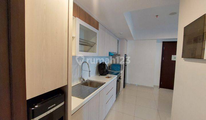 Sewa Apartemen The Kensington Royal Suite Full Furnished  2