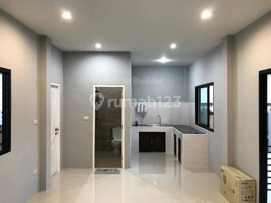 DI JUAL RUMAH BARU MURAH ELEGAN  2 LANTAI SHM IMB 2