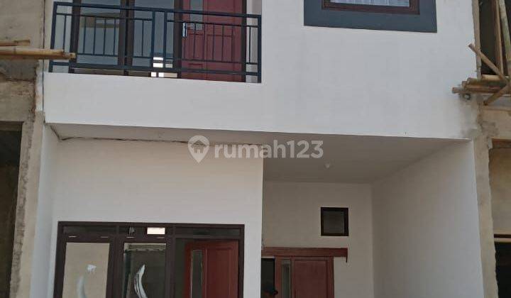 Dijual cepat rumah 2lantai 3KT 2KM legalitas SHM 1