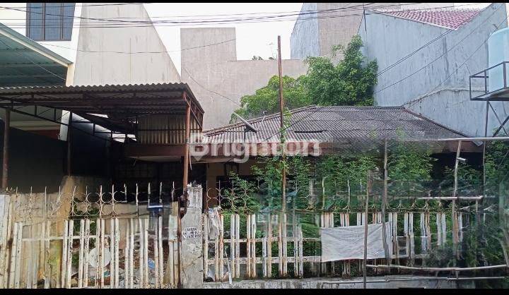 RUMAH TUA HITUNG TANAH DI PLUIT JAKARTA UTARA 1