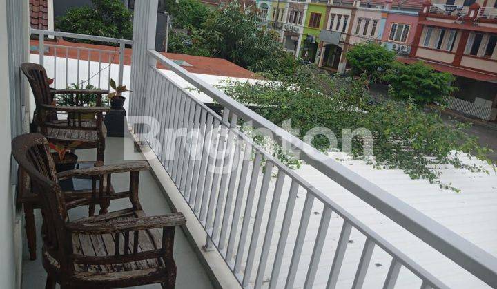 Rumah 2 Lantai Furnished Siap Huni di  Cipondoh Kota Tangerang 1