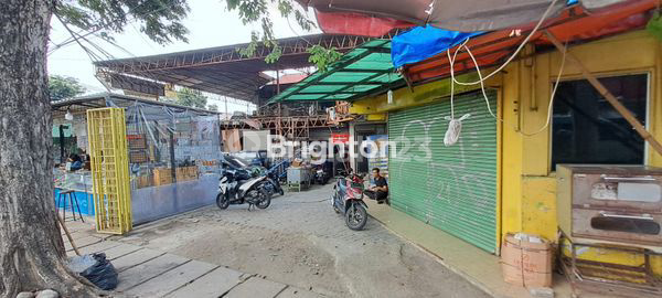 CULINARY BUSINESS BUILDING AND DURIAN SAWIT SHOP EAST JAKARTA