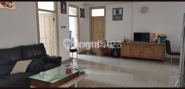 RUMAH 2 LANTAI NYAMAN BERSIH TERAWAT DI CIPINANG JAKARTA TIMUR 2