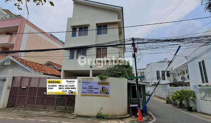 Dijual Rumah Tiga Setengah Lantai JL Kelinci Raya Jakarta Pusat  1