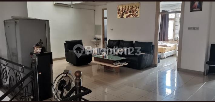 RUMAH 2 LANTAI NYAMAN BERSIH TERAWAT DI CIPINANG JAKARTA TIMUR