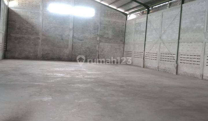 Gudang Blong Disewakan 860m² Kopo Shm Bagus Akses Kontainer 2