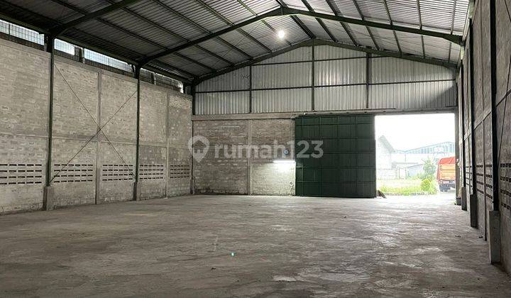 Gudang Blong Disewakan 860m² Kopo Shm Bagus Akses Kontainer 1