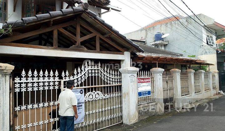 Rumah Kenangan 2.Lt Daerah Segitiga Emas Pusat Kota 1