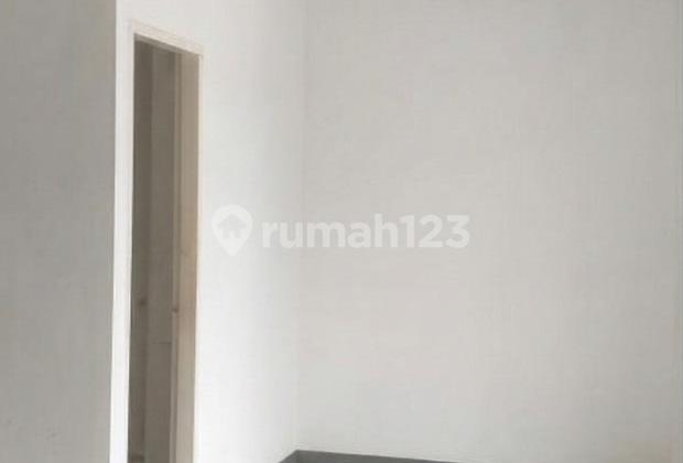 For Sale: Sudirmanpark Shophouse, Attached Corner Unit, 4 Floors, Frontmost Position, Karet Tengsin, Tanah Abang, Central Jakarta. 2