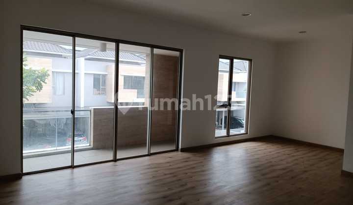 Rumah Golf Island Lebar 8 Disewa Semi Furnish Hadap Selatan Timur Hadap Tenggara 2